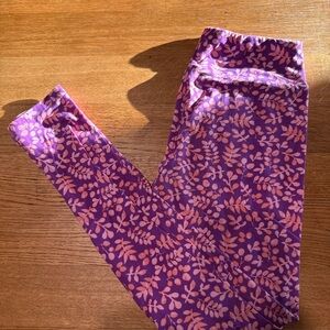 LuLaRoe Leaf Print Leggings